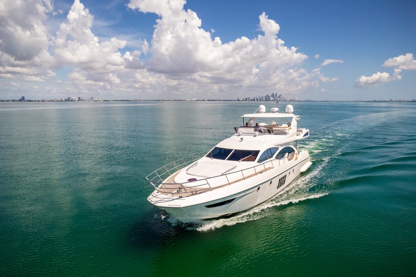 2012-azimut-yachts-7570-d40a0b