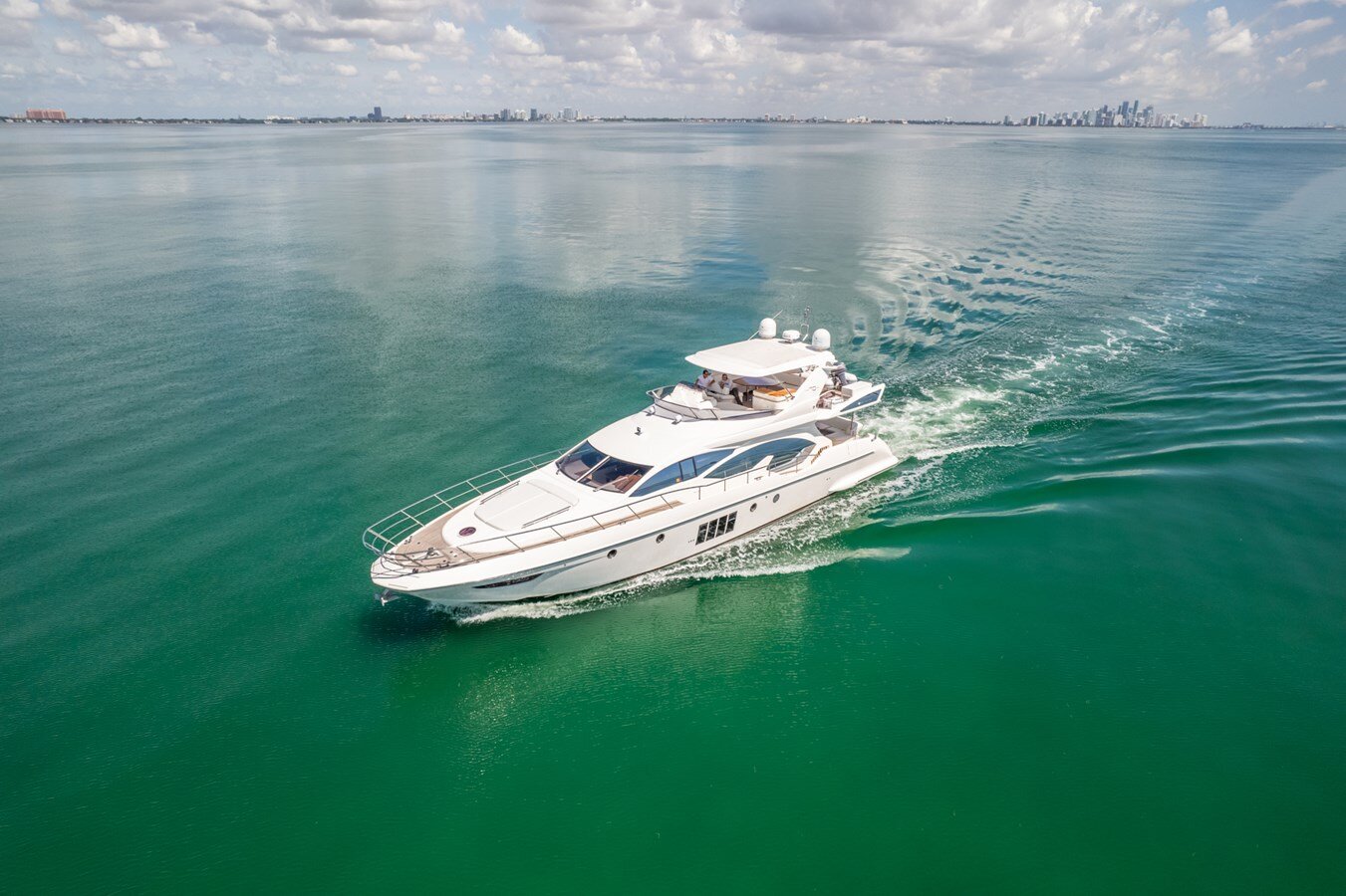 2012-azimut-yachts-7570-d40a0b