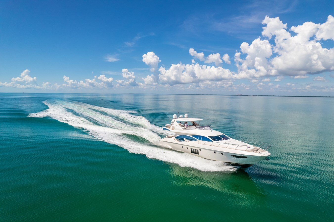 2012-azimut-yachts-7570-d40a0b