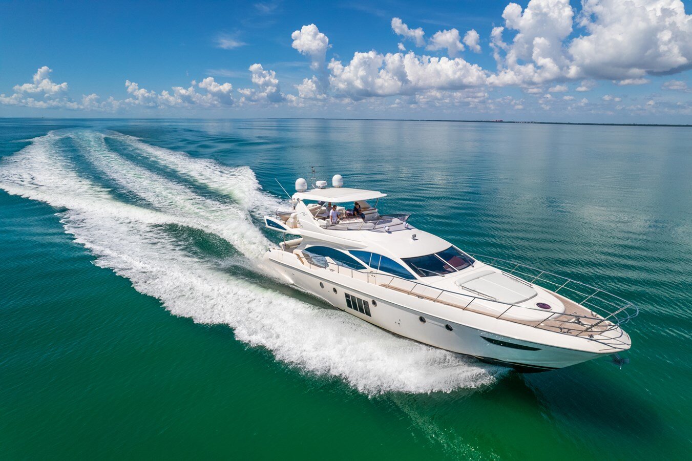2012-azimut-yachts-7570-d40a0b