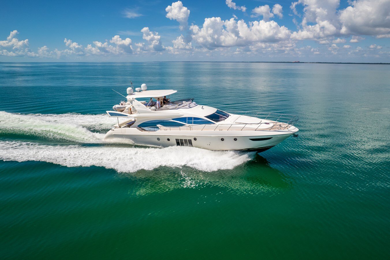 2012-azimut-yachts-7570-d40a0b