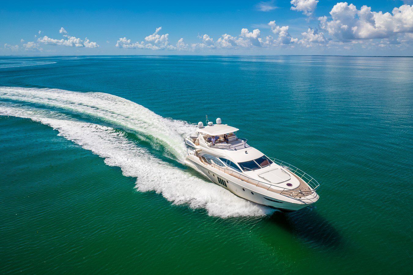2012-azimut-yachts-7570-d40a0b