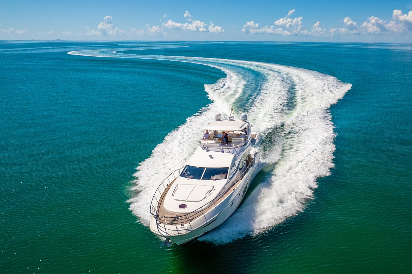 2012-azimut-yachts-7570-d40a0b