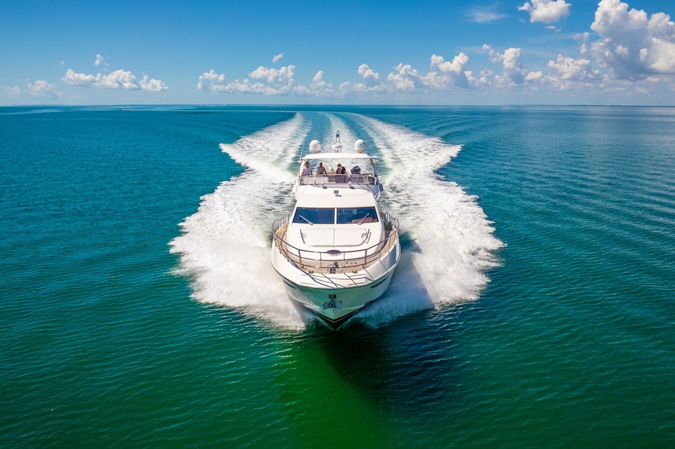 2012-azimut-yachts-7570-d40a0b