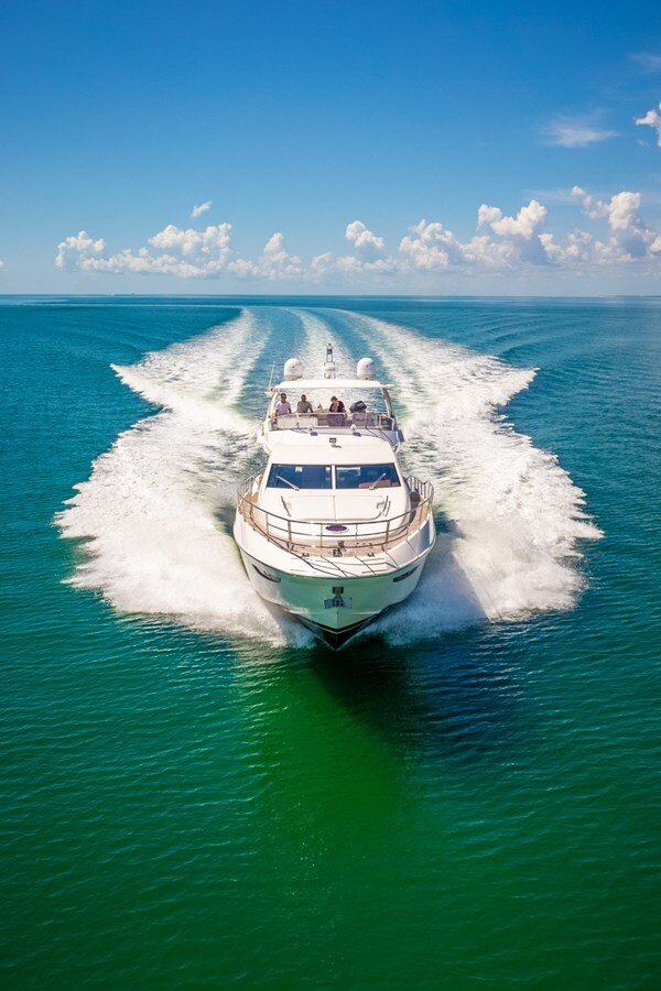 2012-azimut-yachts-7570-d40a0b