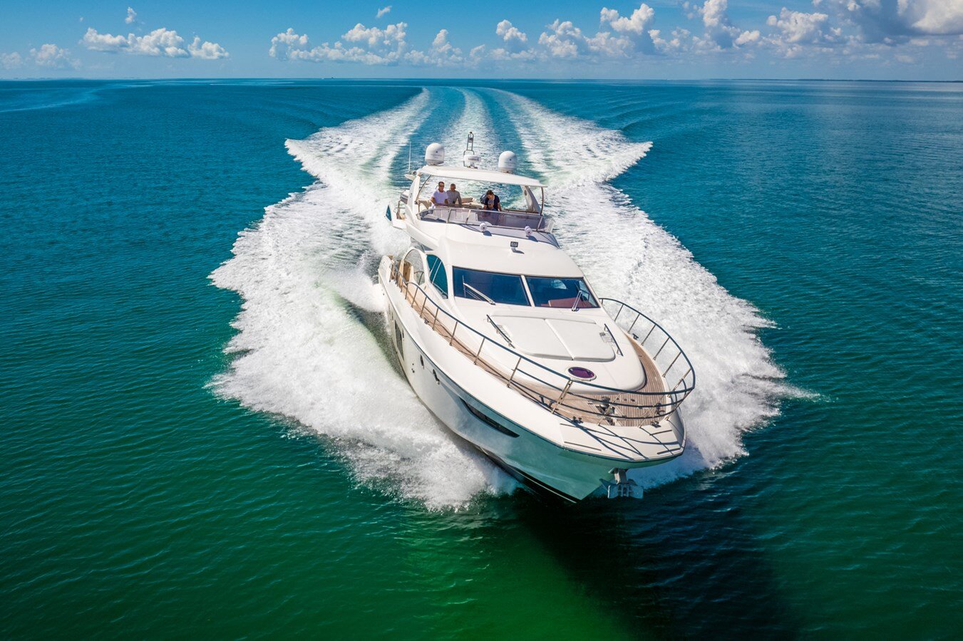 2012-azimut-yachts-7570-d40a0b