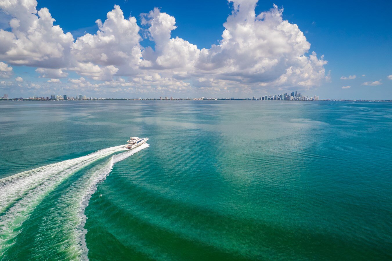 2012-azimut-yachts-7570-d40a0b