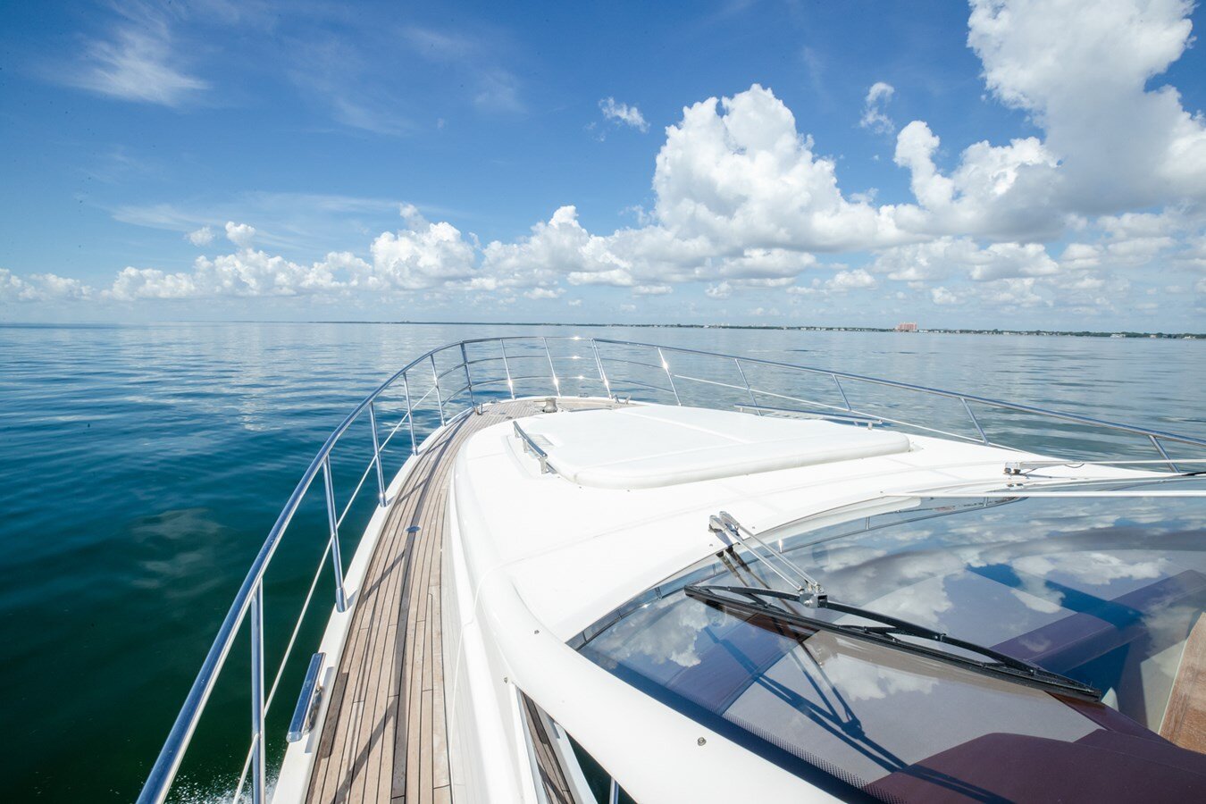 2012-azimut-yachts-7570-d40a0b