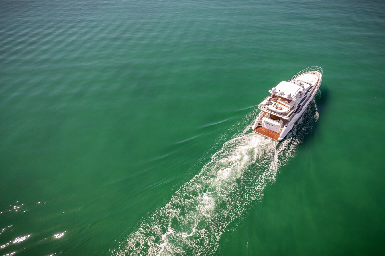 2012-azimut-yachts-7570-d40a0b