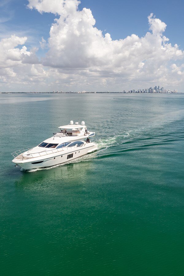 2012-azimut-yachts-7570-d40a0b