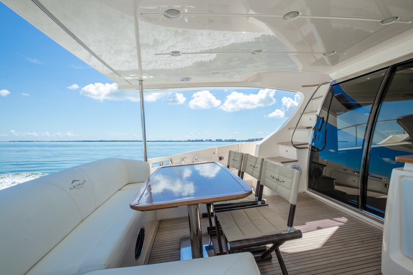 2012-azimut-yachts-7570-d40a0b