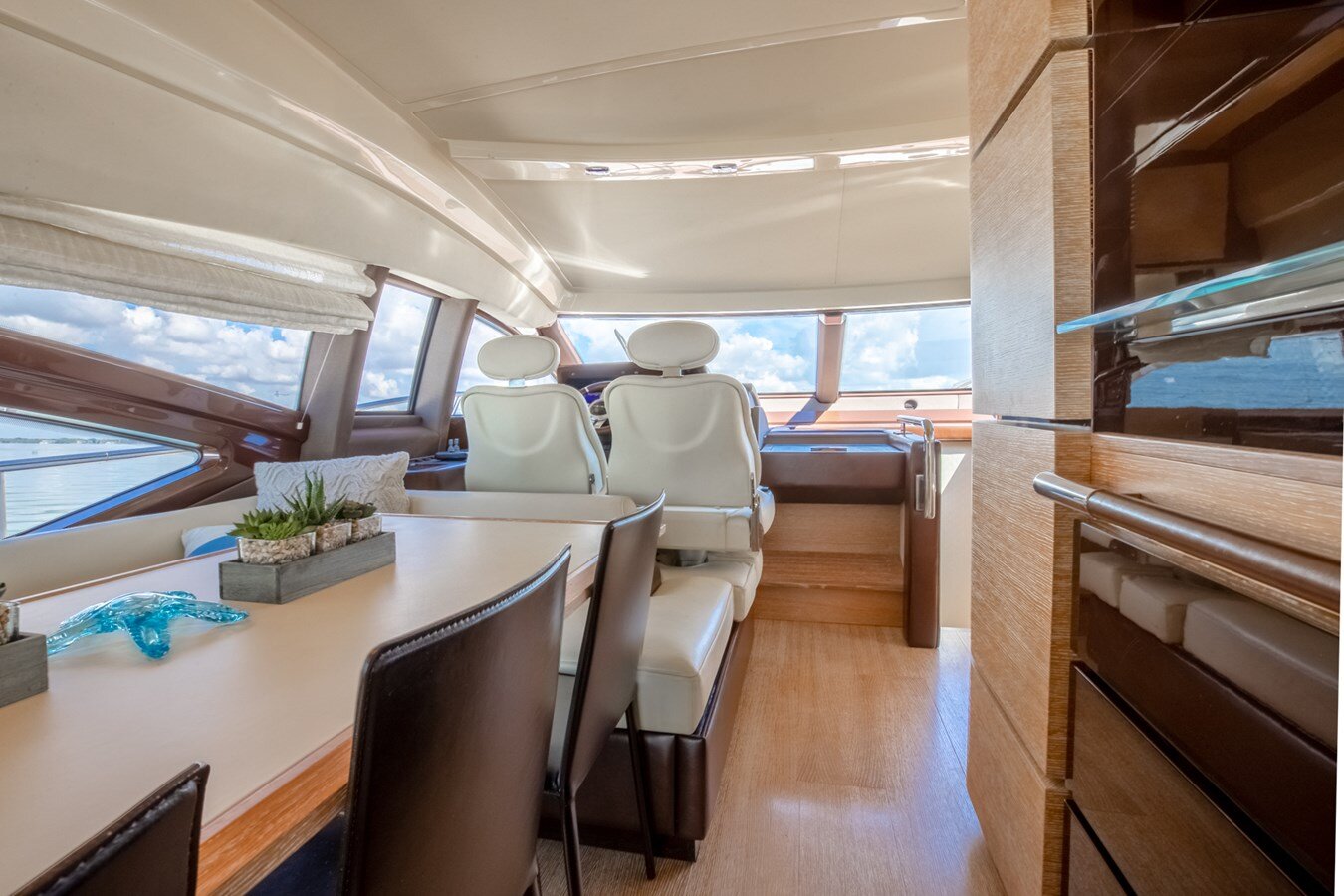 2012-azimut-yachts-7570-d40a0b