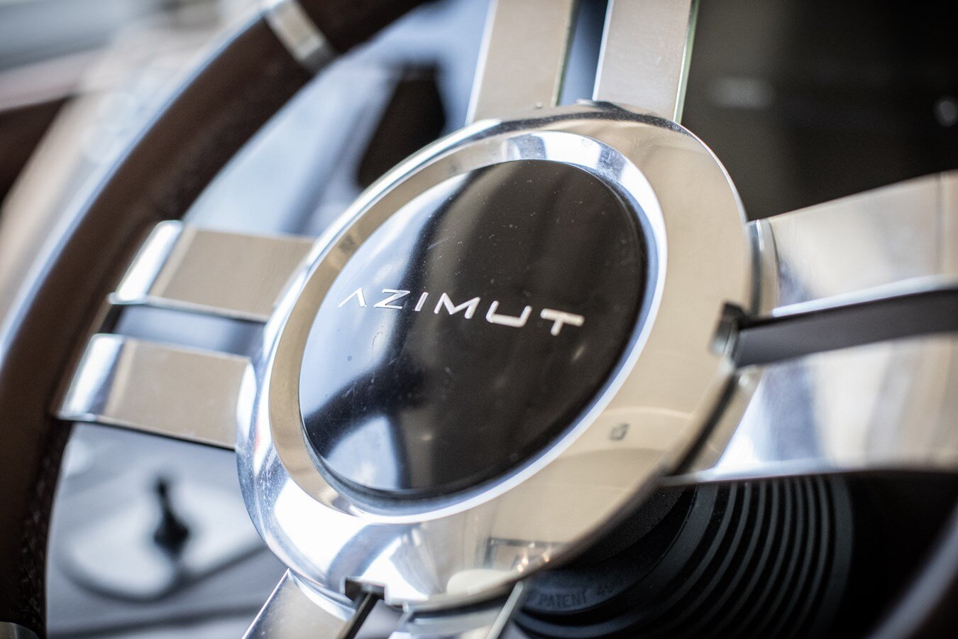 2012-azimut-yachts-7570-d40a0b