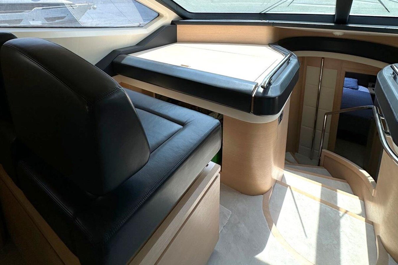 2012-azimut-yachts-77-9-510fe2