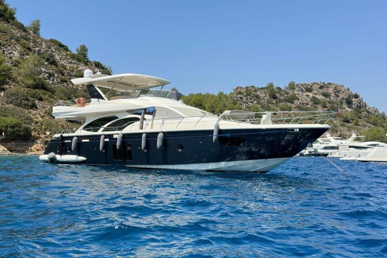 2012-azimut-yachts-77-9-510fe2