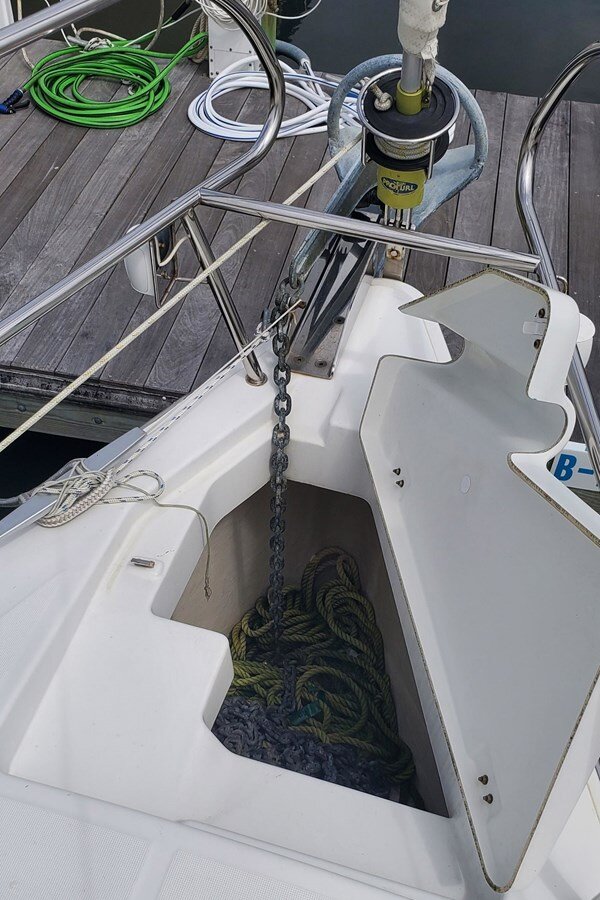 2012-beneteau-33-11-c3d11d