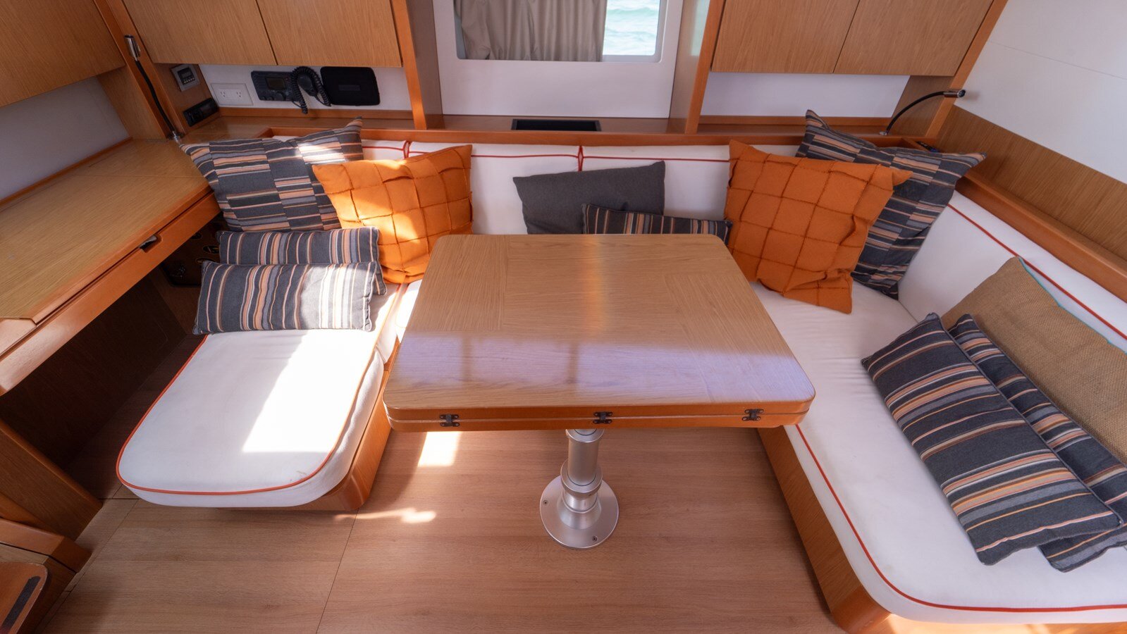 2012-beneteau-49-6-4bdb9b