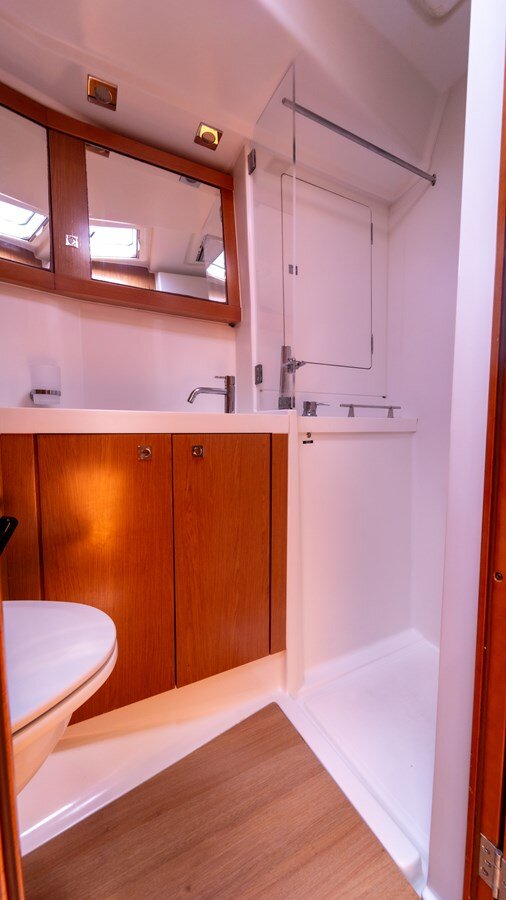 2012-beneteau-49-6-4bdb9b