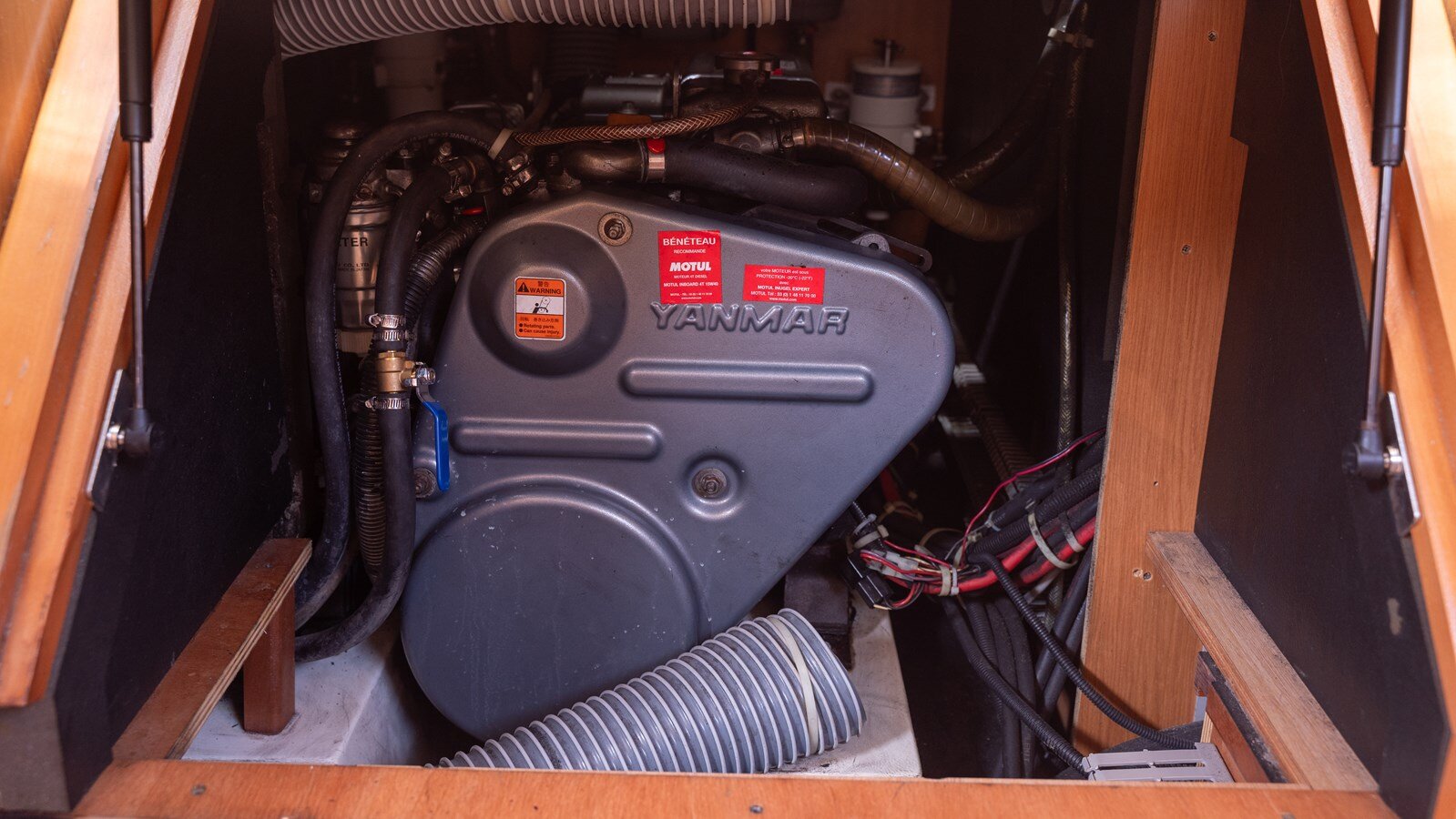 2012-beneteau-49-6-4bdb9b