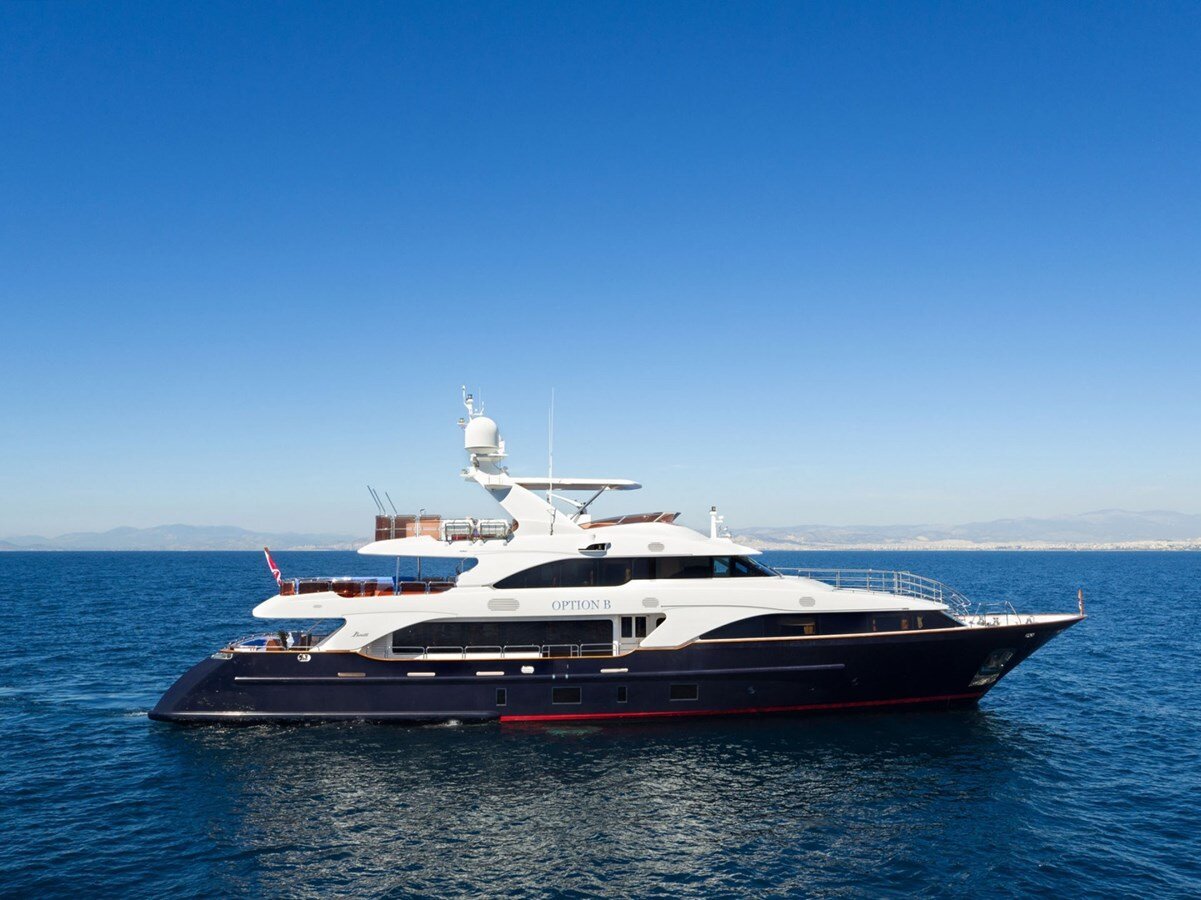 2012-benetti-121-5-b7d407