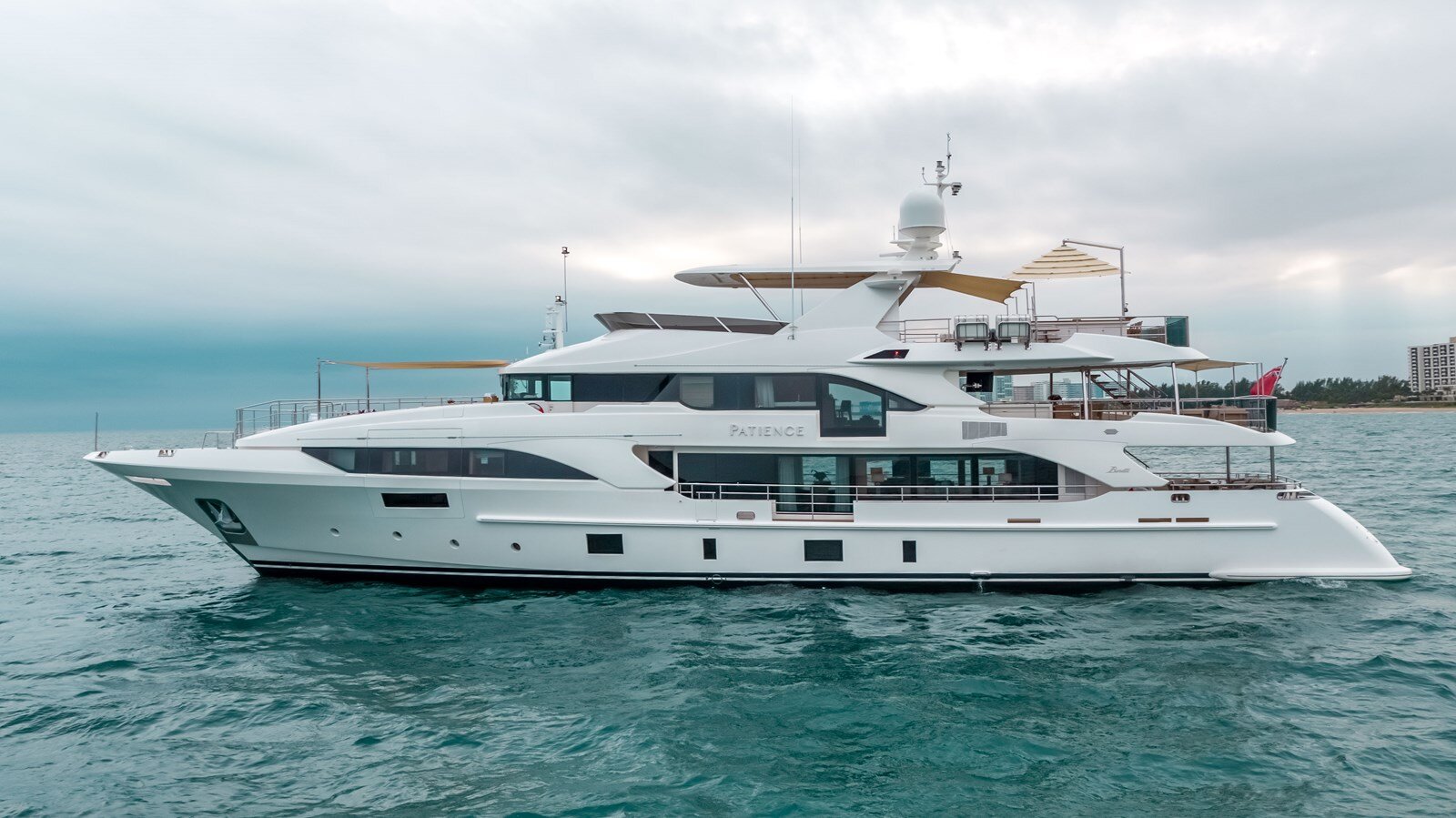 2012-benetti-132-86c448