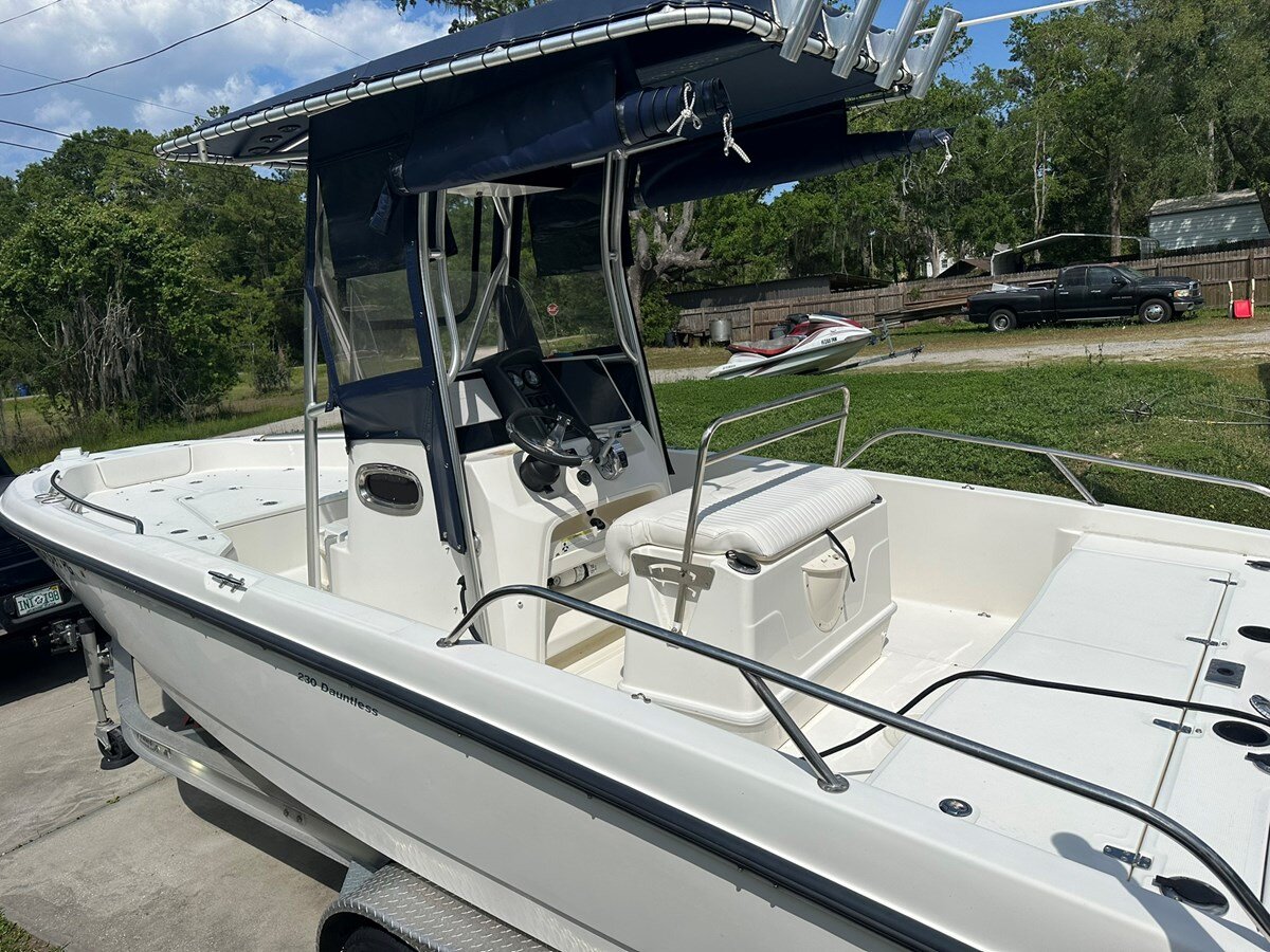 2012-boston-whaler-23-6-59980b