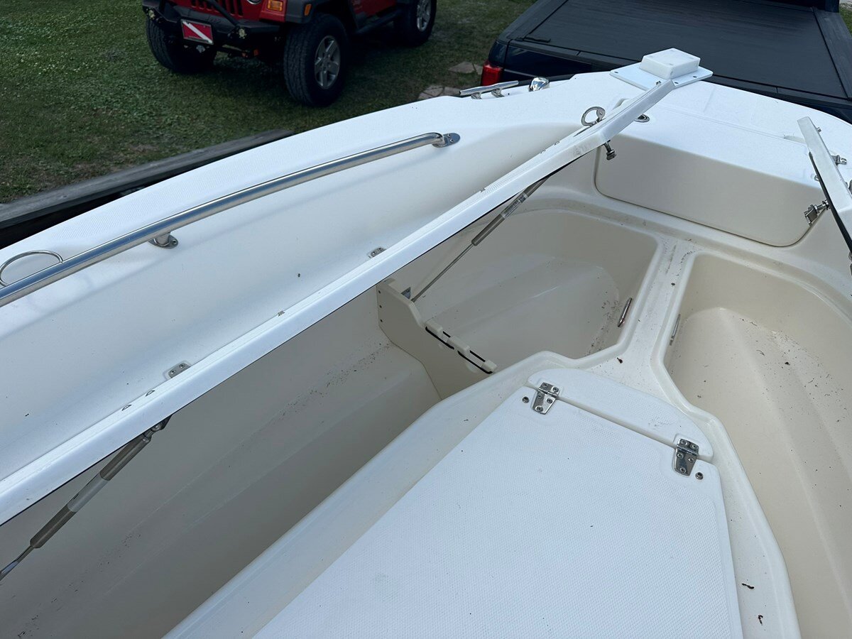 2012-boston-whaler-23-6-59980b