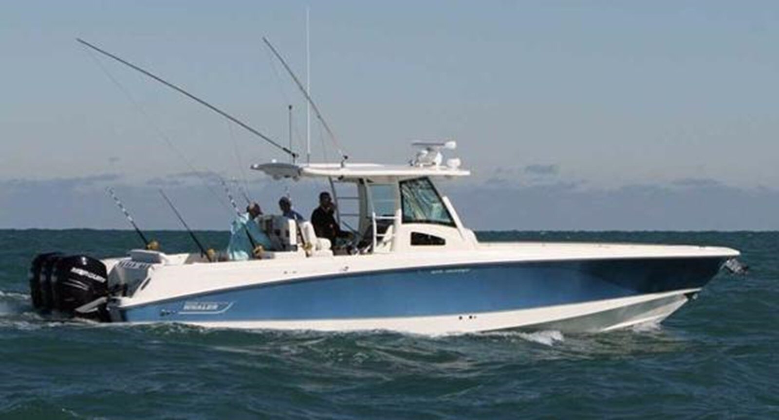 2012-boston-whaler-37-353ce4