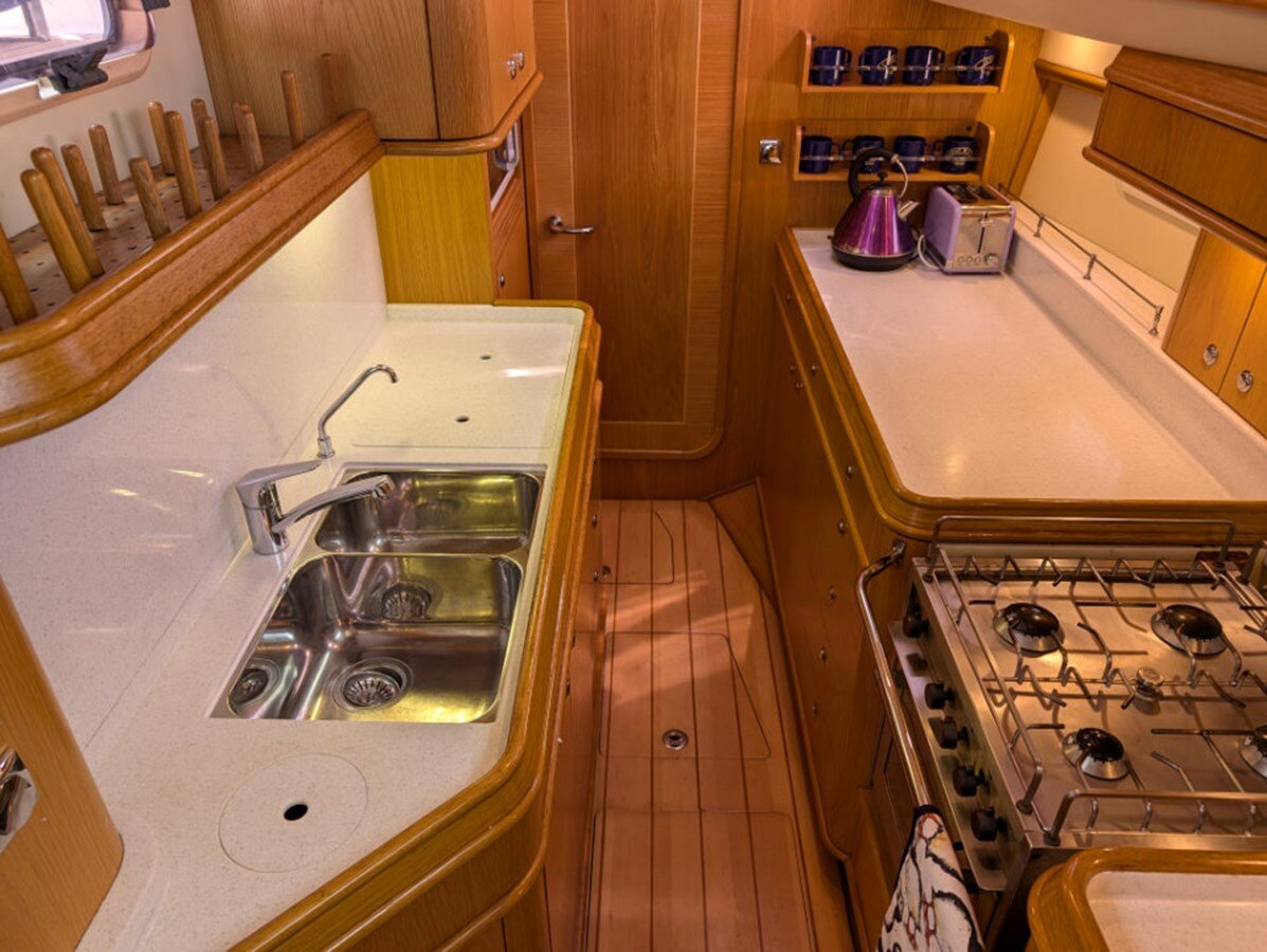 2012-discovery-55-9-dba320