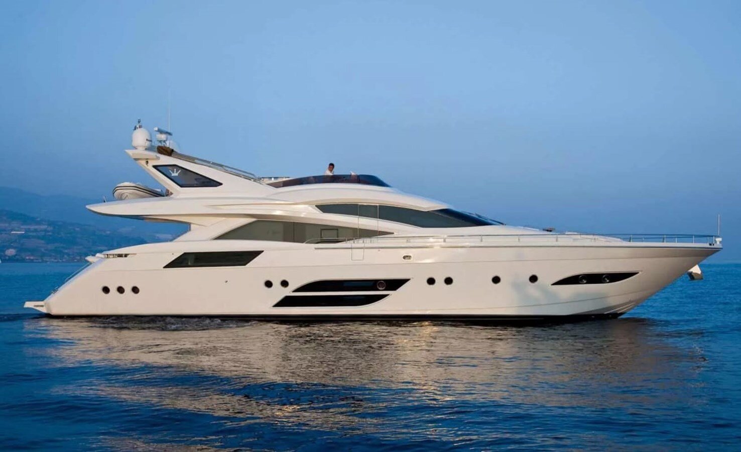 2012-dominator-78-7-7b74a5