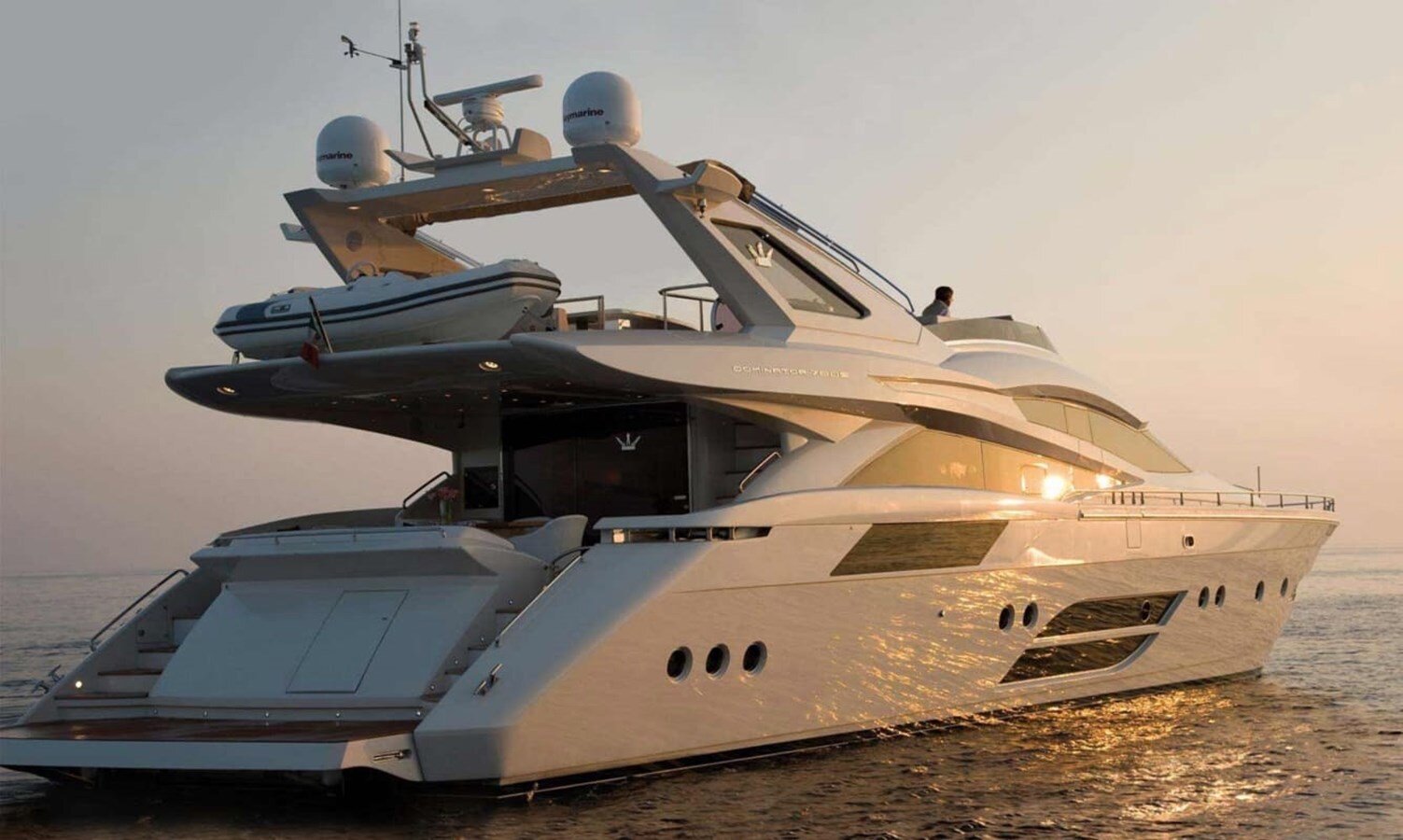 2012-dominator-78-7-7b74a5