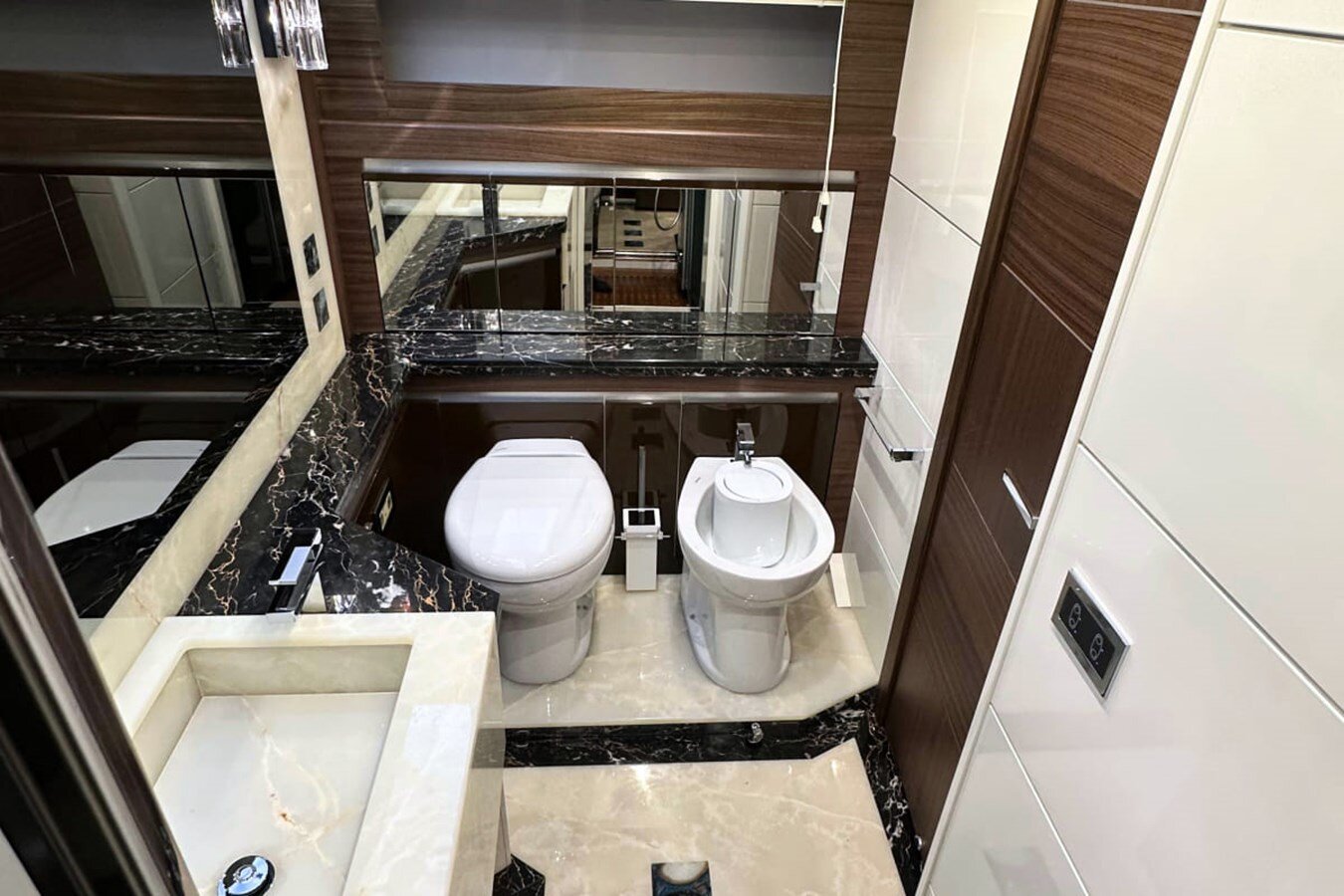 2012-dominator-78-7-7b74a5