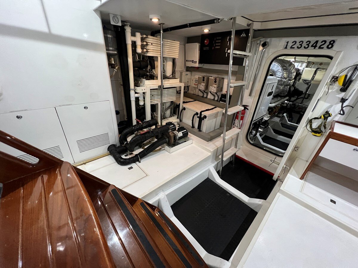 2012-hampton-yachts-62-e7ee71