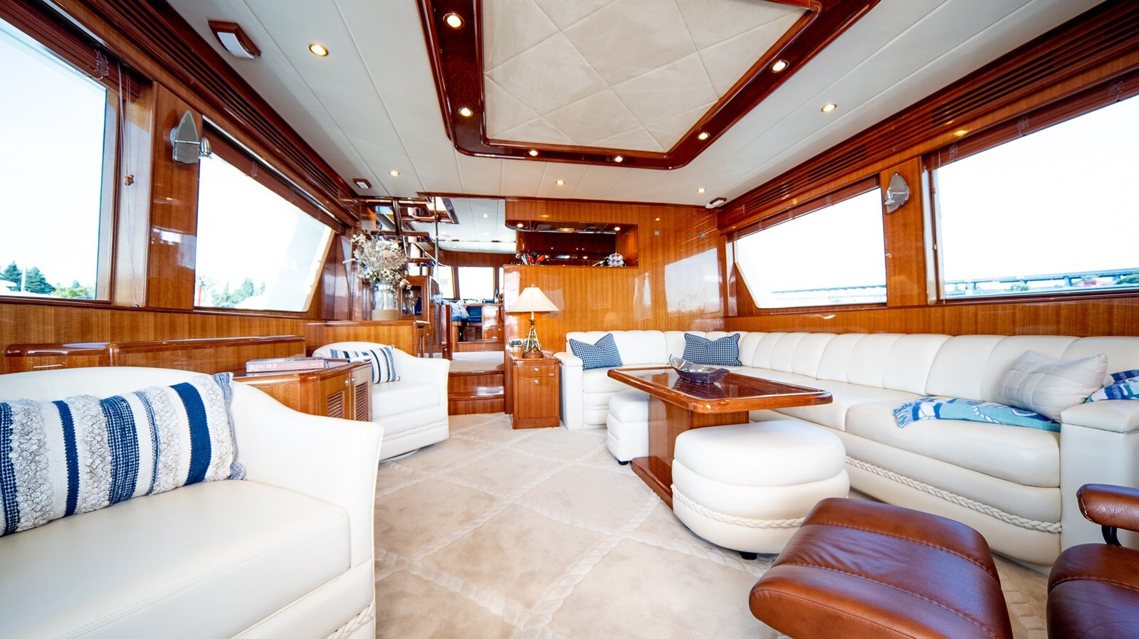 2012-hampton-yachts-68-e043b9
