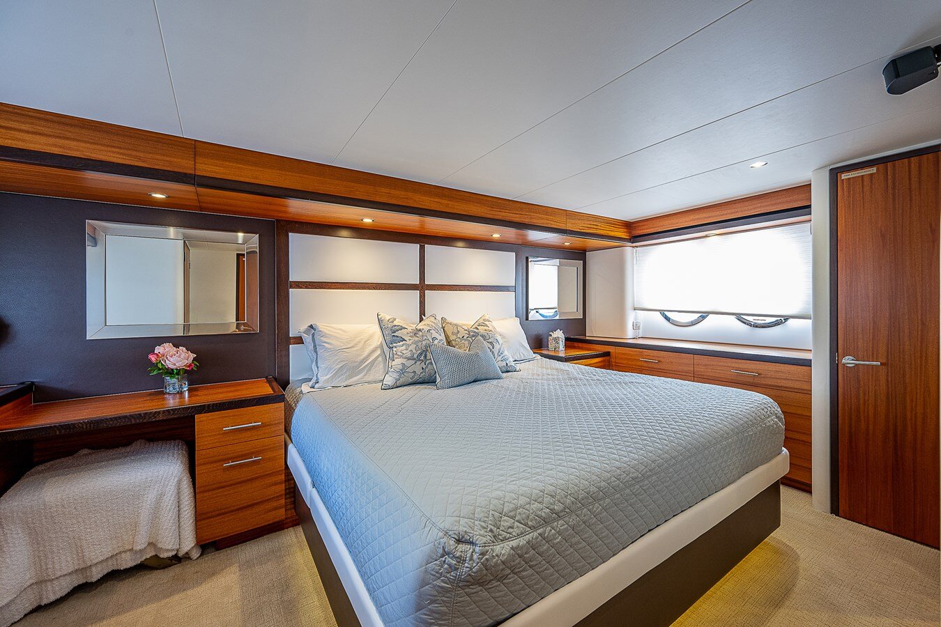 2012-hatteras-60-85b7de