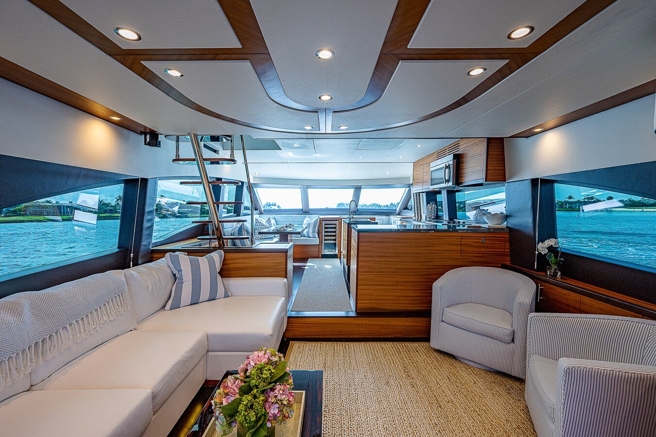 2012-hatteras-60-85b7de