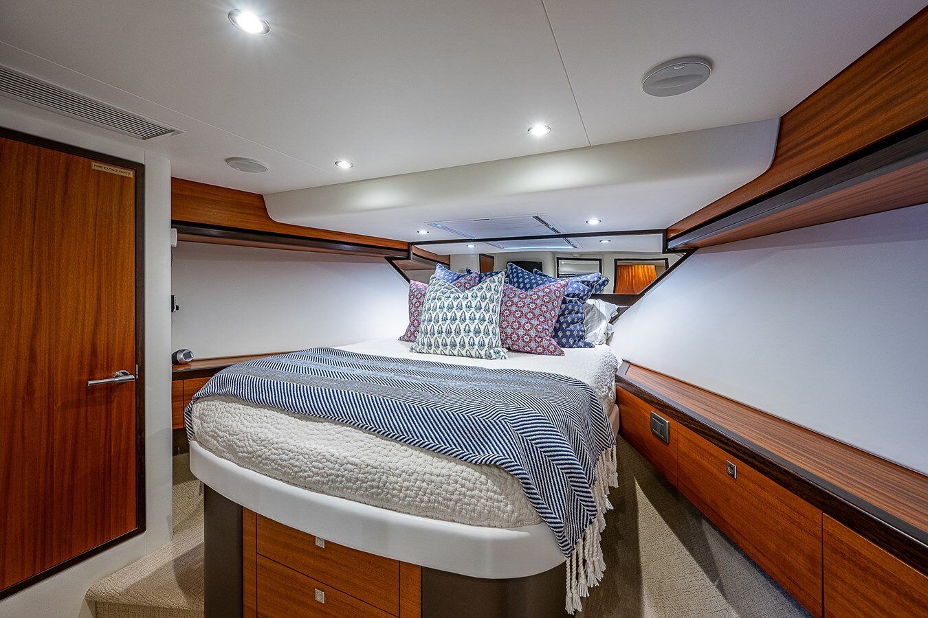 2012-hatteras-60-85b7de