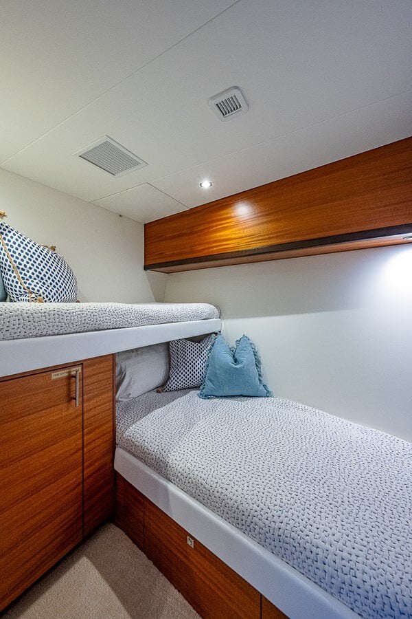 2012-hatteras-60-85b7de