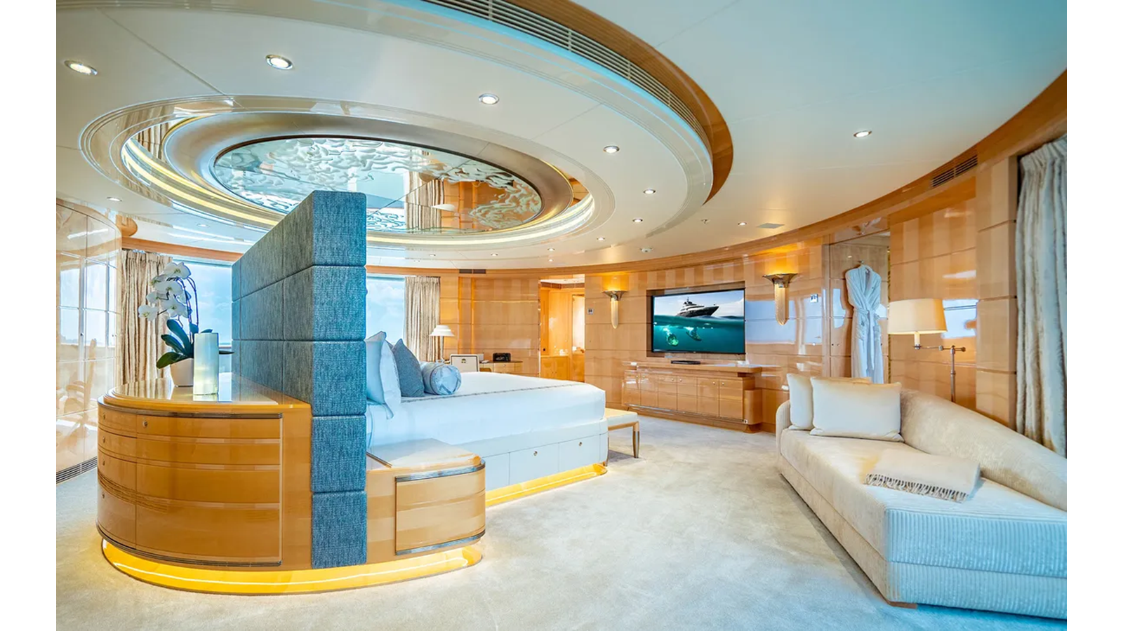 2012 HEESEN YACHTS 180' 6