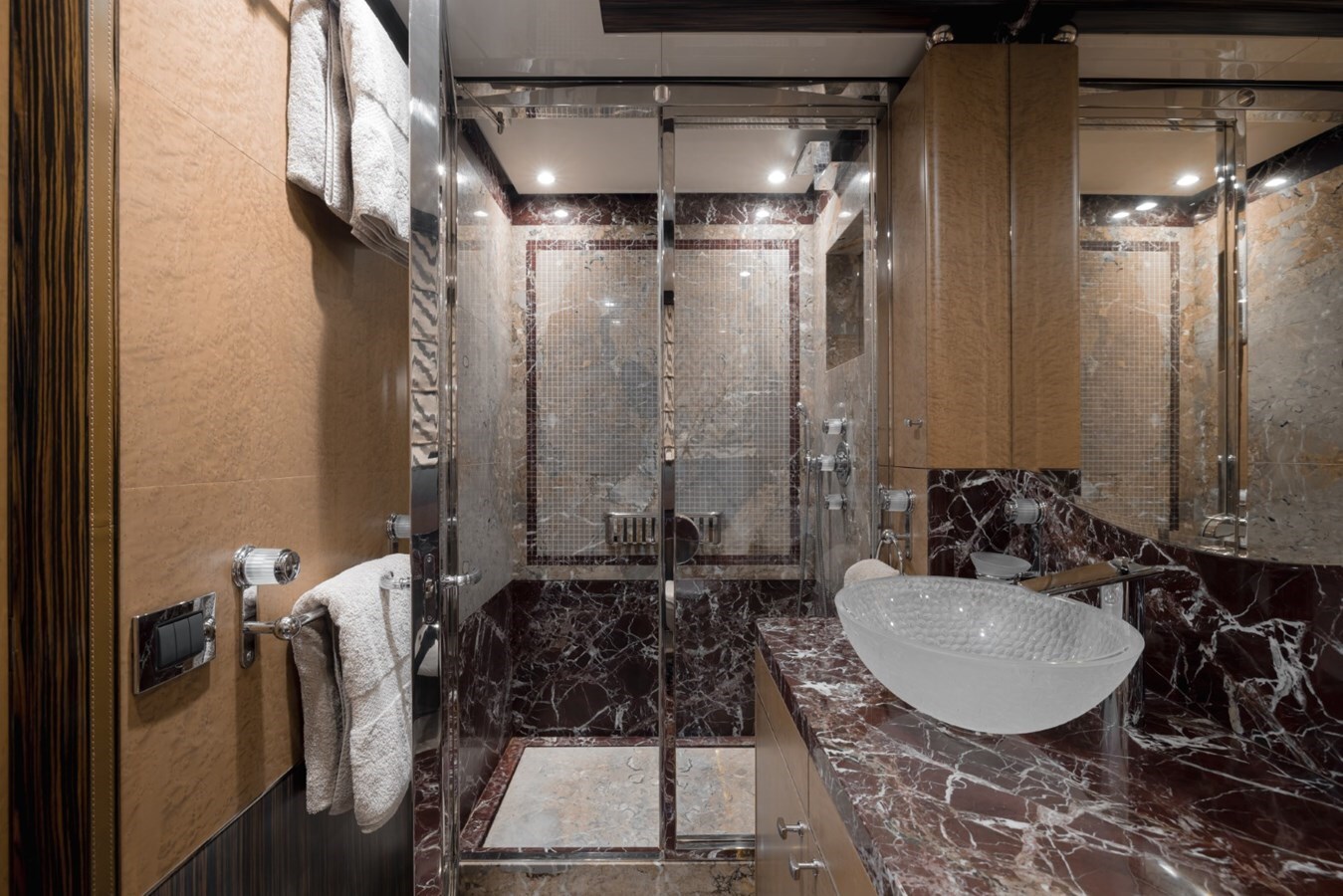 2012-isa-yachts-163-11-382b2a