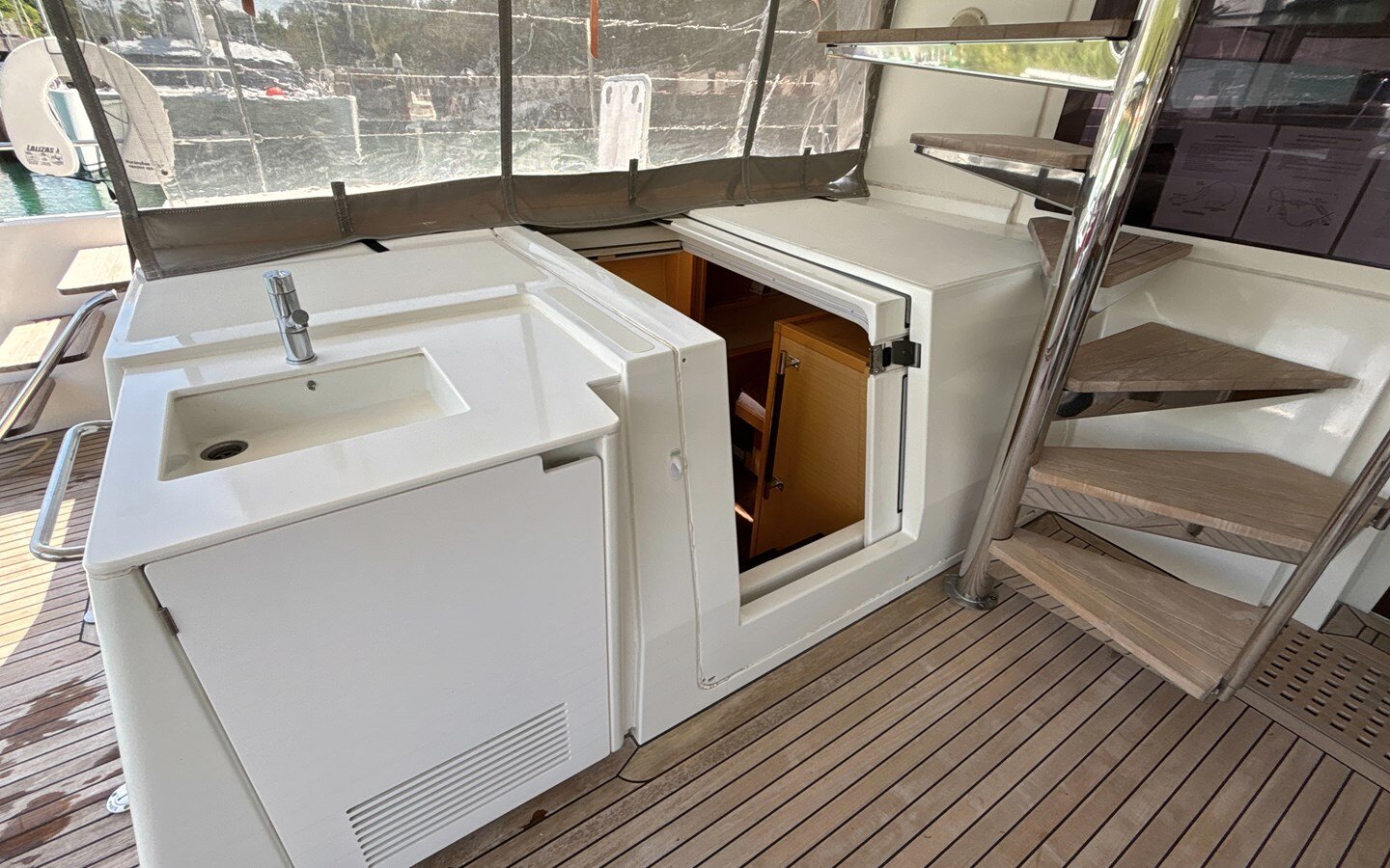 2012-lagoon-56-20d0b4