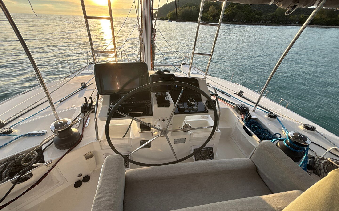 2012-lagoon-56-20d0b4