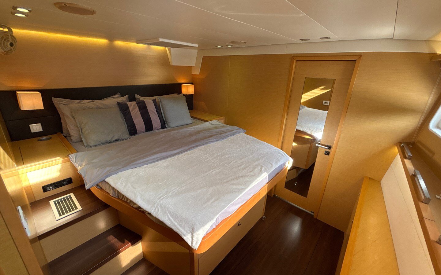 2012-lagoon-56-20d0b4