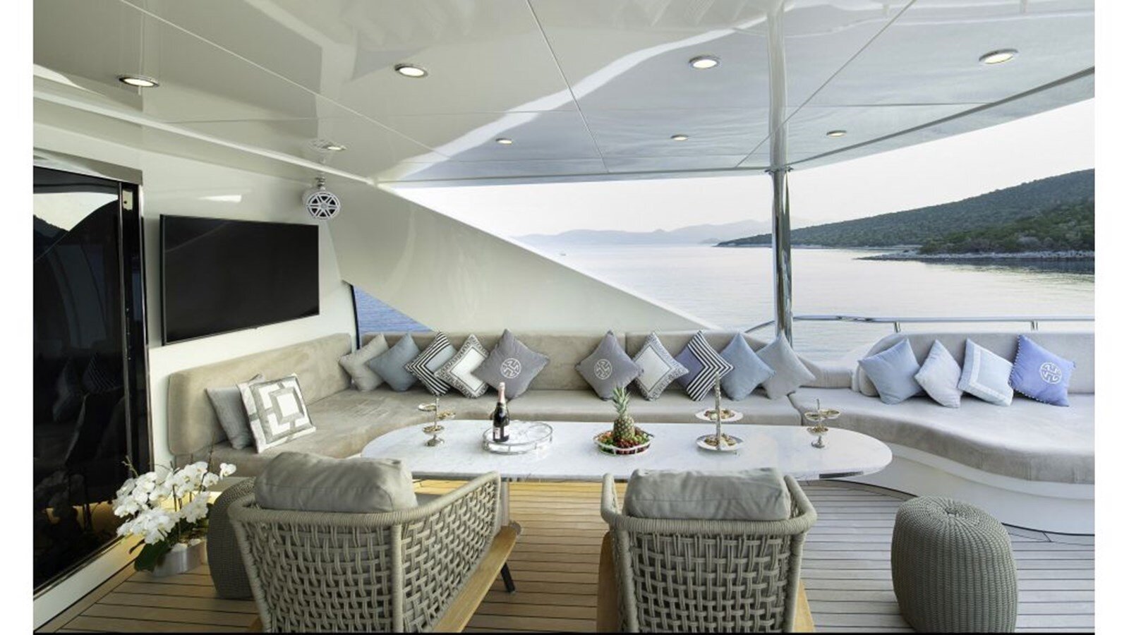 2012 LURSSEN 164' 1