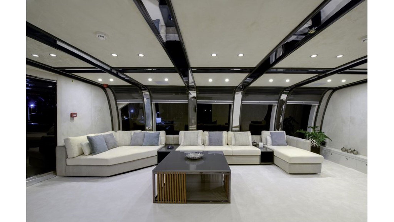 2012 LURSSEN 164' 1