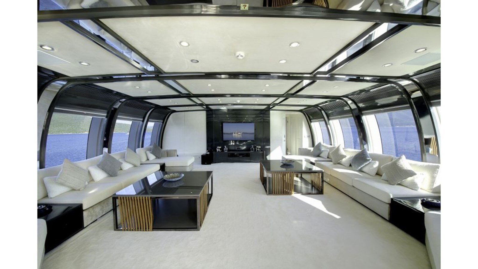 2012 LURSSEN 164' 1