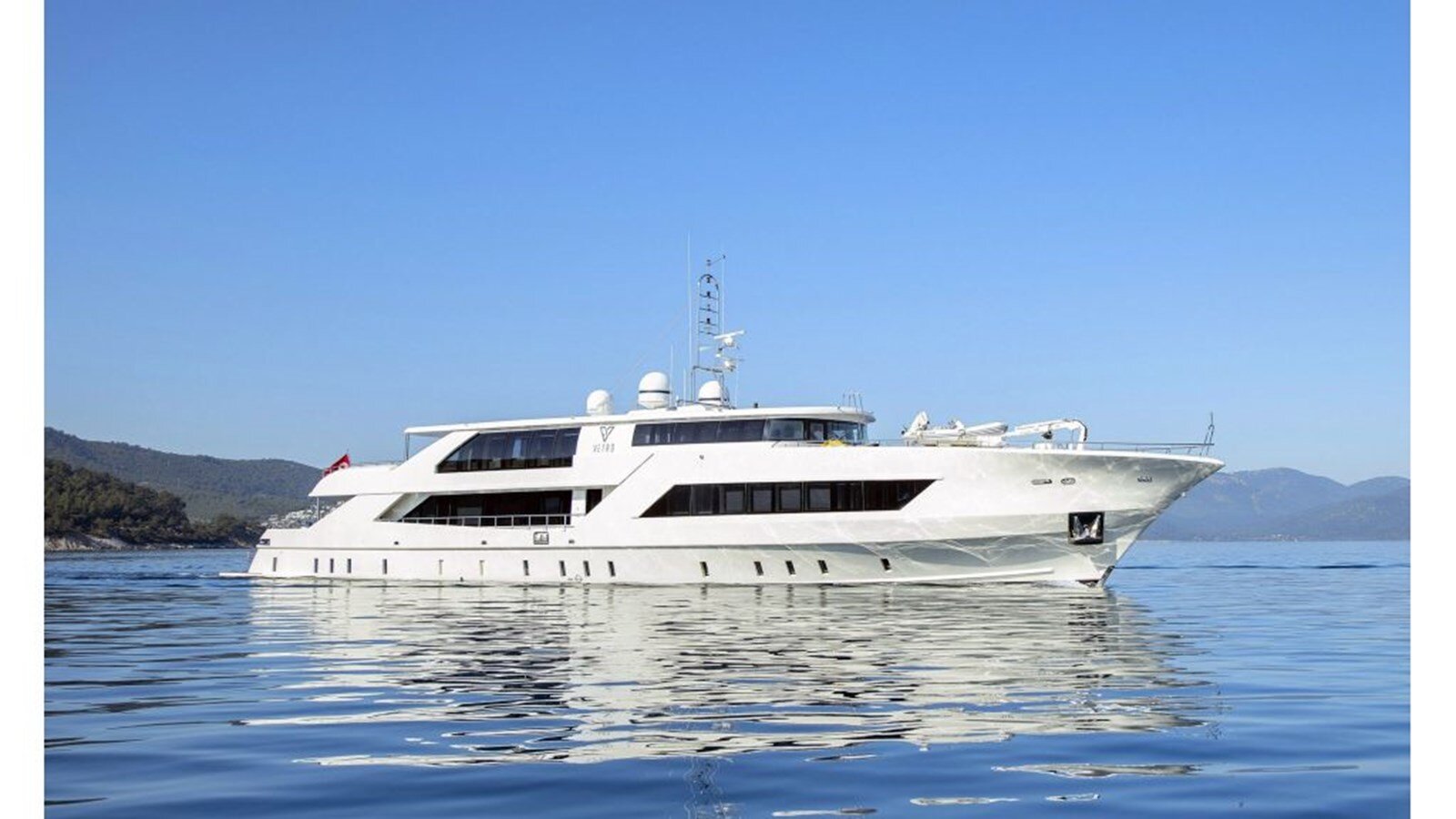 2012 LURSSEN 164' 1