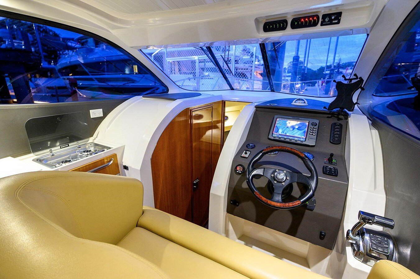 2012-mustang-32-8e7593