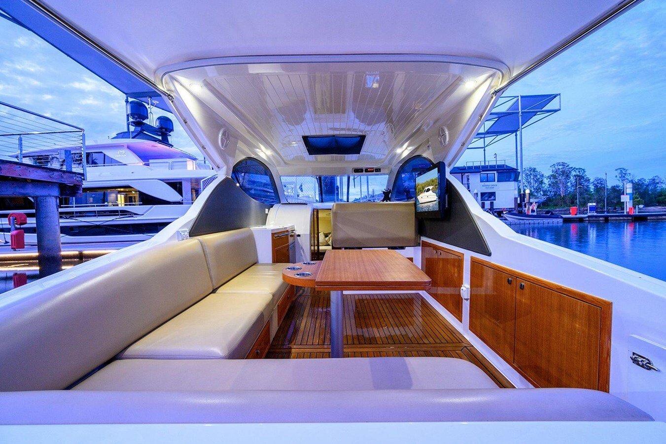 2012-mustang-32-8e7593