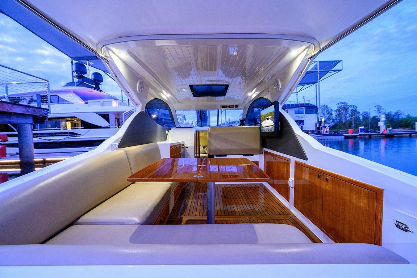 2012-mustang-32-8e7593